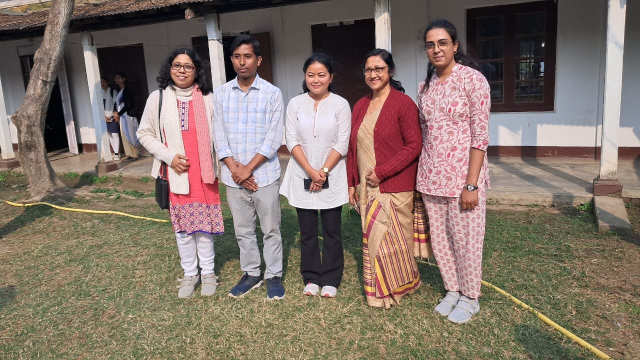 4. AWARDESS WITH TEACHERS
